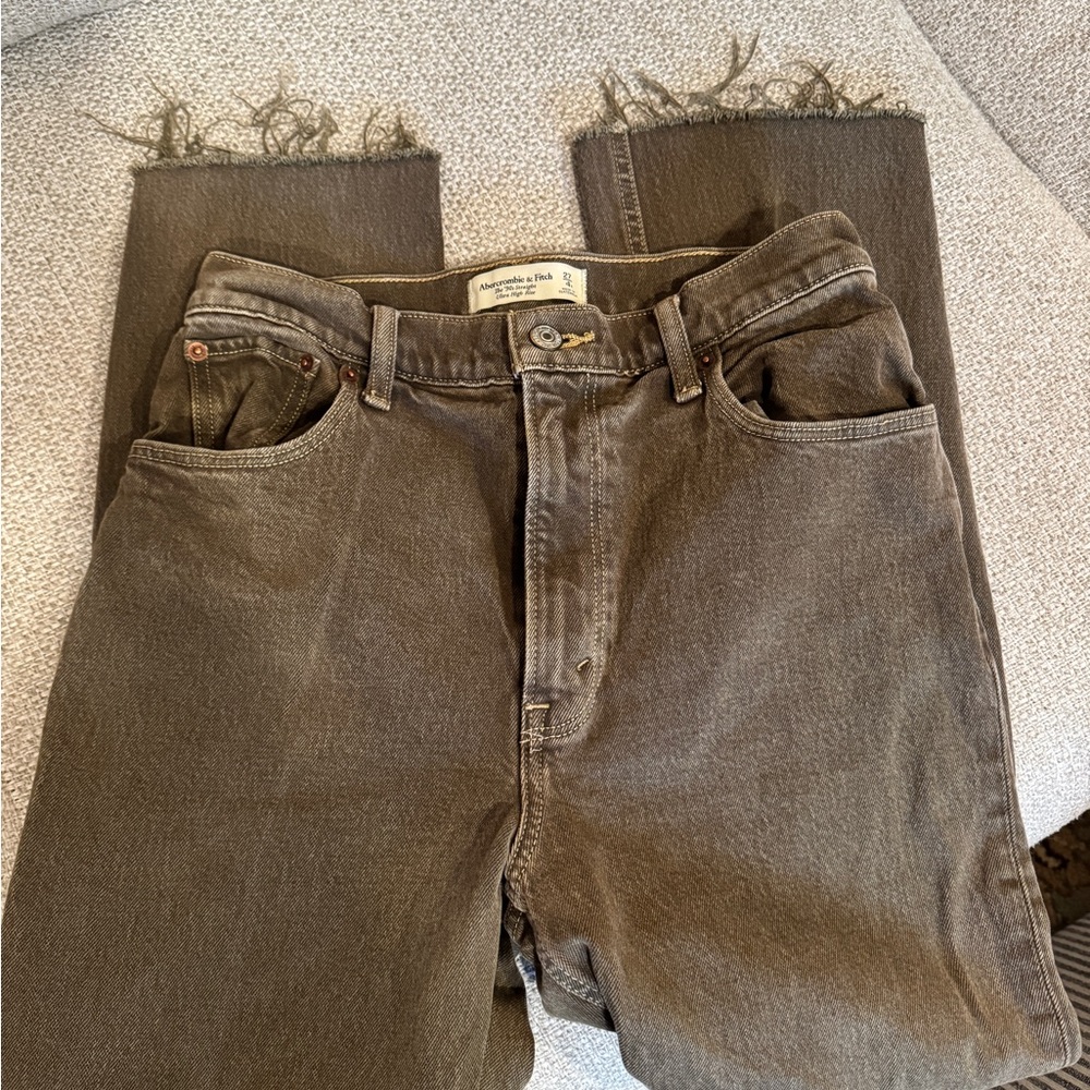Women’s ultra high rise Abercrombie Jean - chocolate